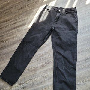 Wrangler Relaxed Fit Black Jeans for Men
